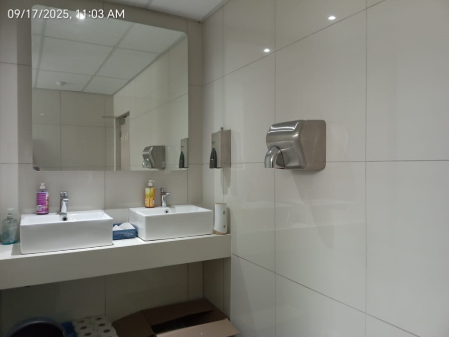 Commercial Property for Sale in Green Point Western Cape